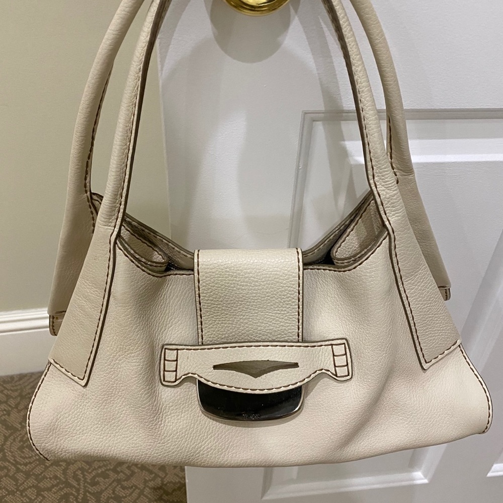 Todd’s ivory bag in awesome condition